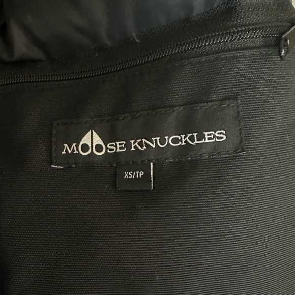 Moose Knuckles Women’s Stirling Parka - Picture 6 of 6